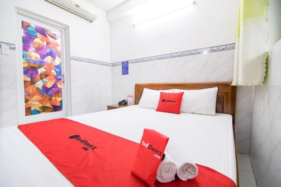 Hotel Reddoorz Hoang Tuan Ho Chi Minh Zewnętrze zdjęcie