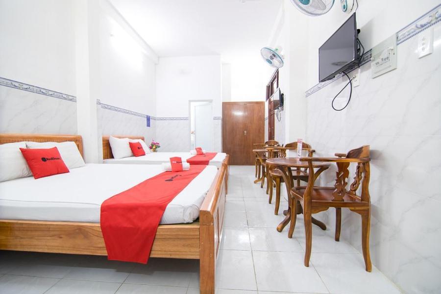 Hotel Reddoorz Hoang Tuan Ho Chi Minh Zewnętrze zdjęcie
