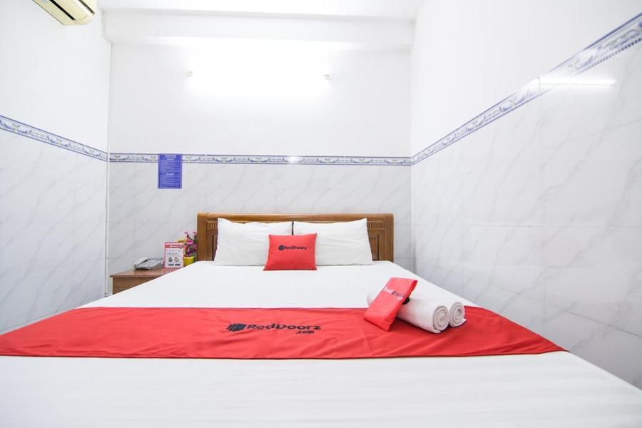 Hotel Reddoorz Hoang Tuan Ho Chi Minh Zewnętrze zdjęcie